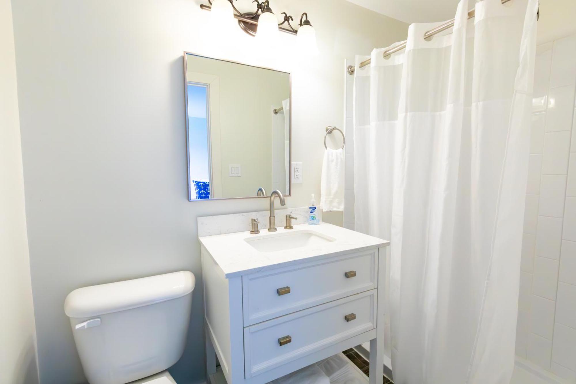 סנדוסקי Anchor Bay Inn And Suites מראה חיצוני תמונה