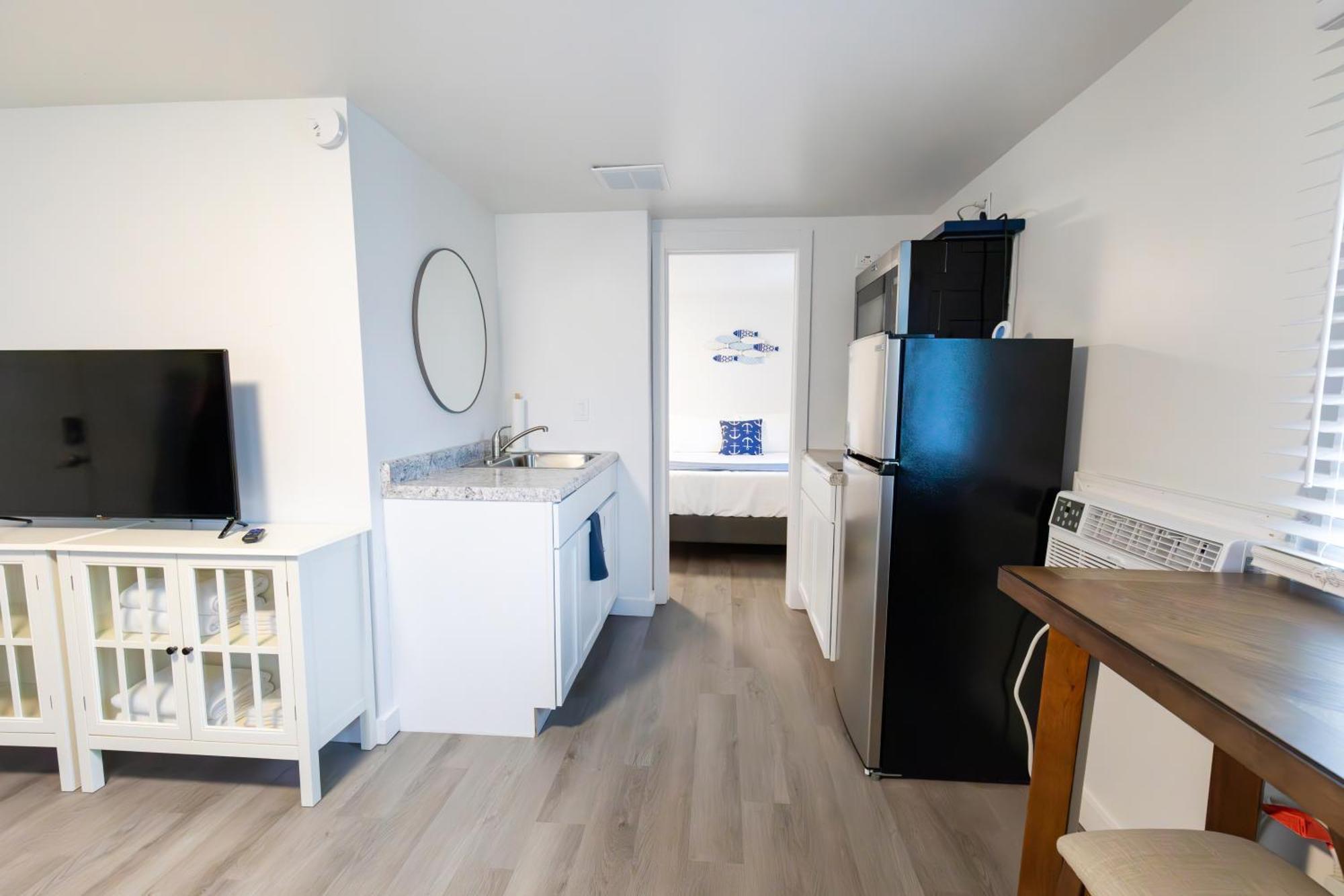 סנדוסקי Anchor Bay Inn And Suites מראה חיצוני תמונה