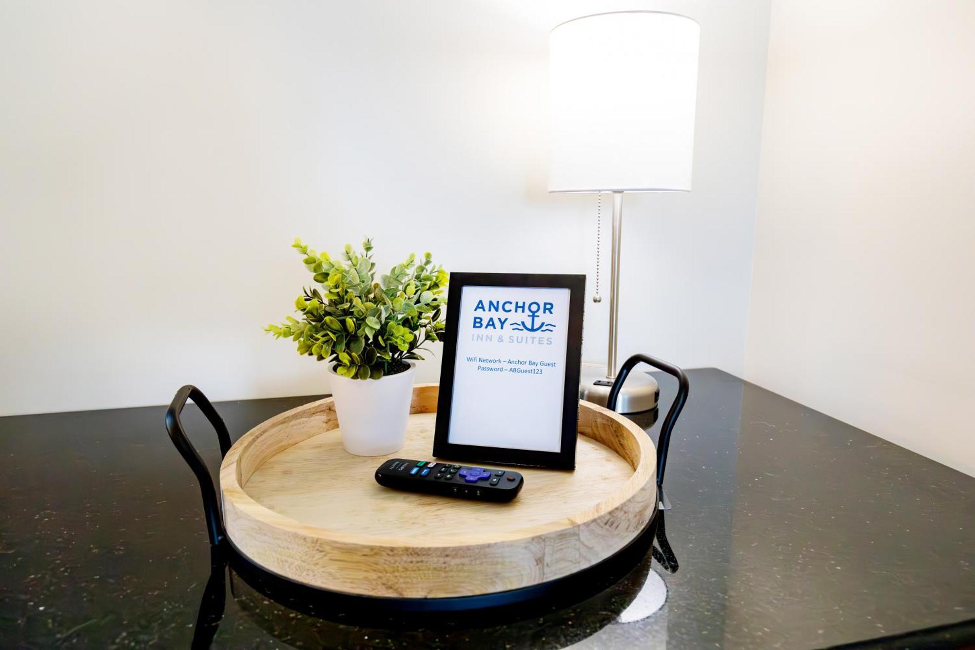 סנדוסקי Anchor Bay Inn And Suites מראה חיצוני תמונה