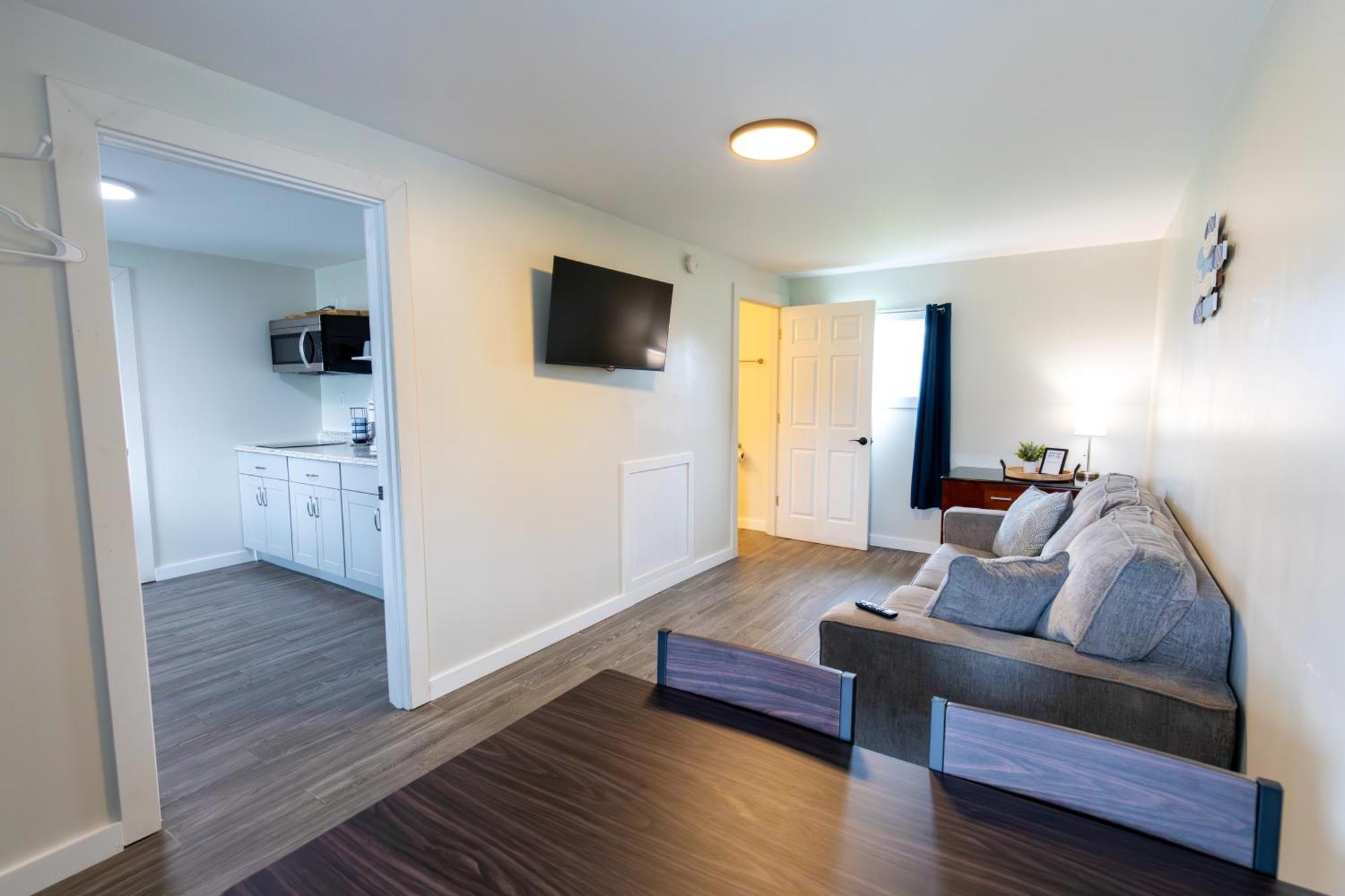 סנדוסקי Anchor Bay Inn And Suites מראה חיצוני תמונה