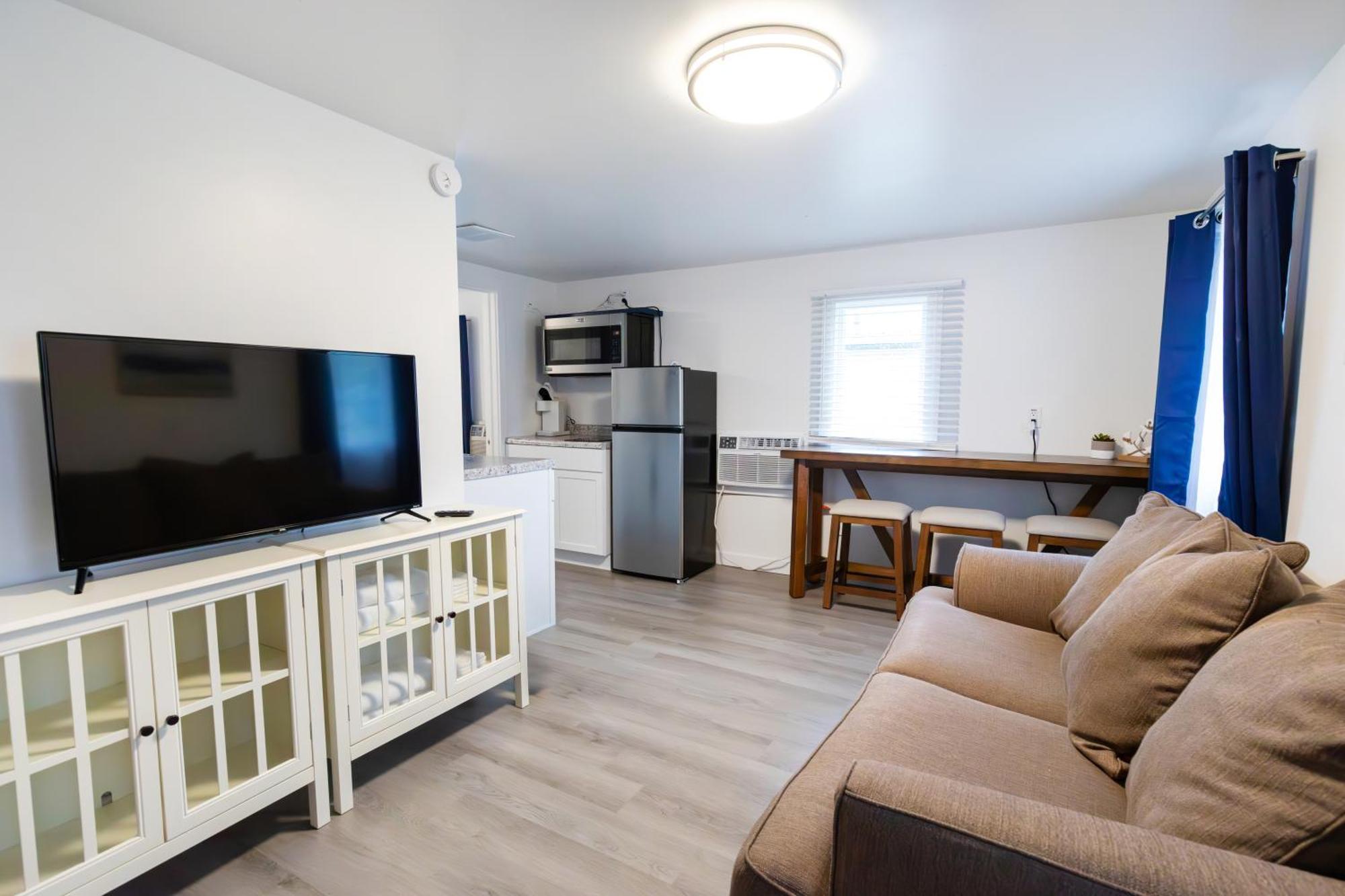 סנדוסקי Anchor Bay Inn And Suites מראה חיצוני תמונה
