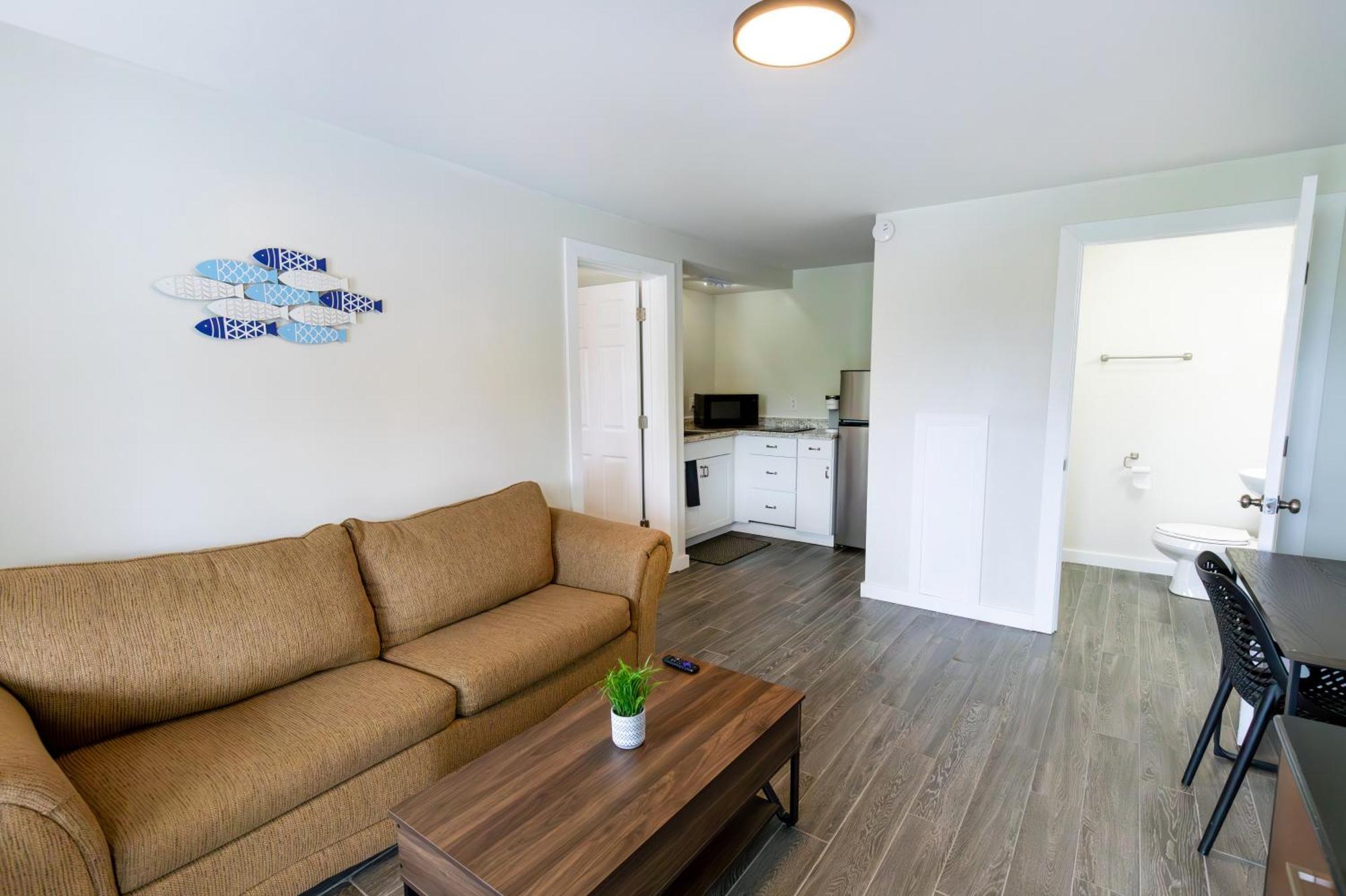 סנדוסקי Anchor Bay Inn And Suites מראה חיצוני תמונה